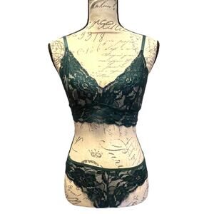 Green Lace Bralette & Panty Set Size Small NWOT